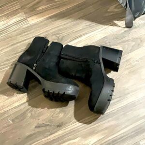 Platform boots